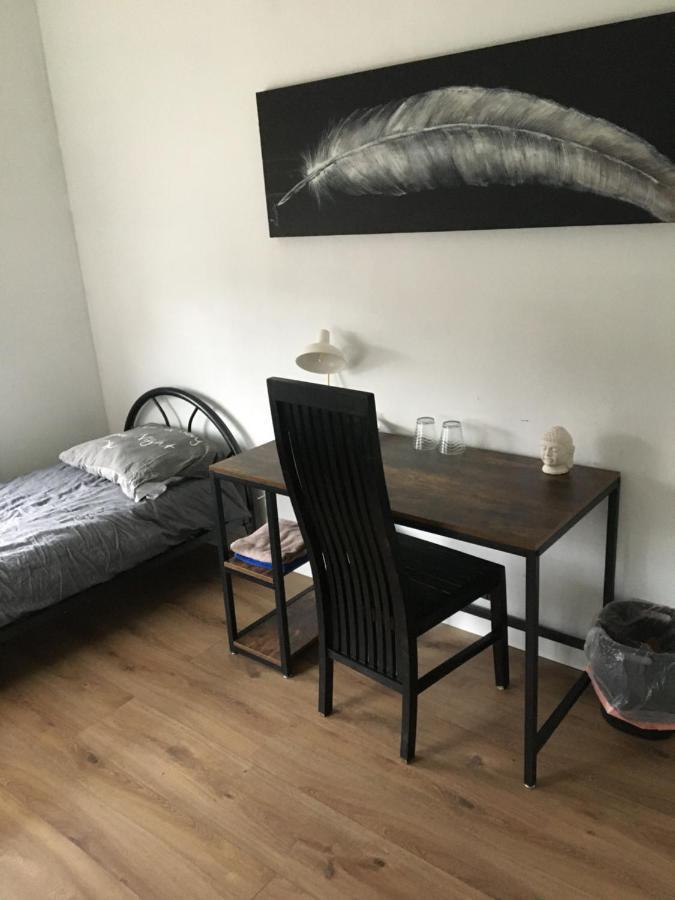 City Center Enschede Homestay Экстерьер фото